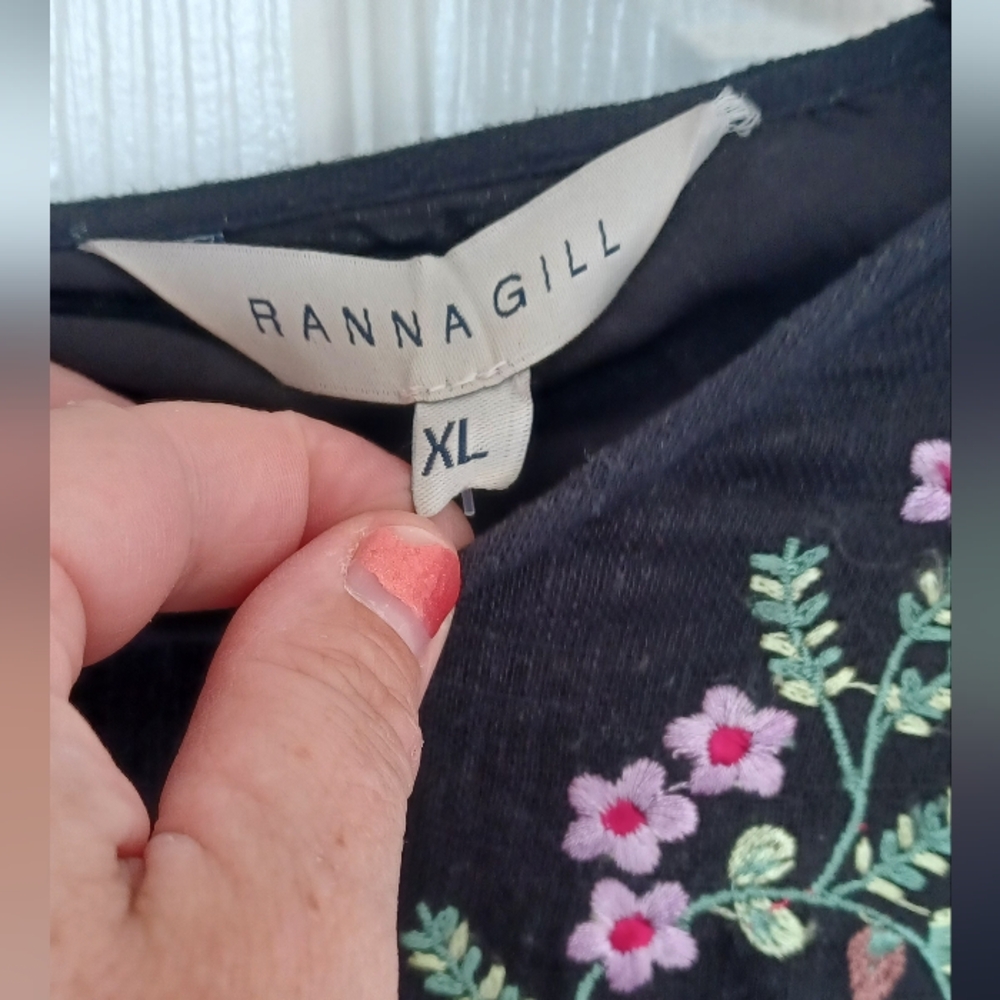 NWT Ranna Gill ANTHROPOLOGIE Embroidered Floral Black Shift Dress - Picture 2 of 11